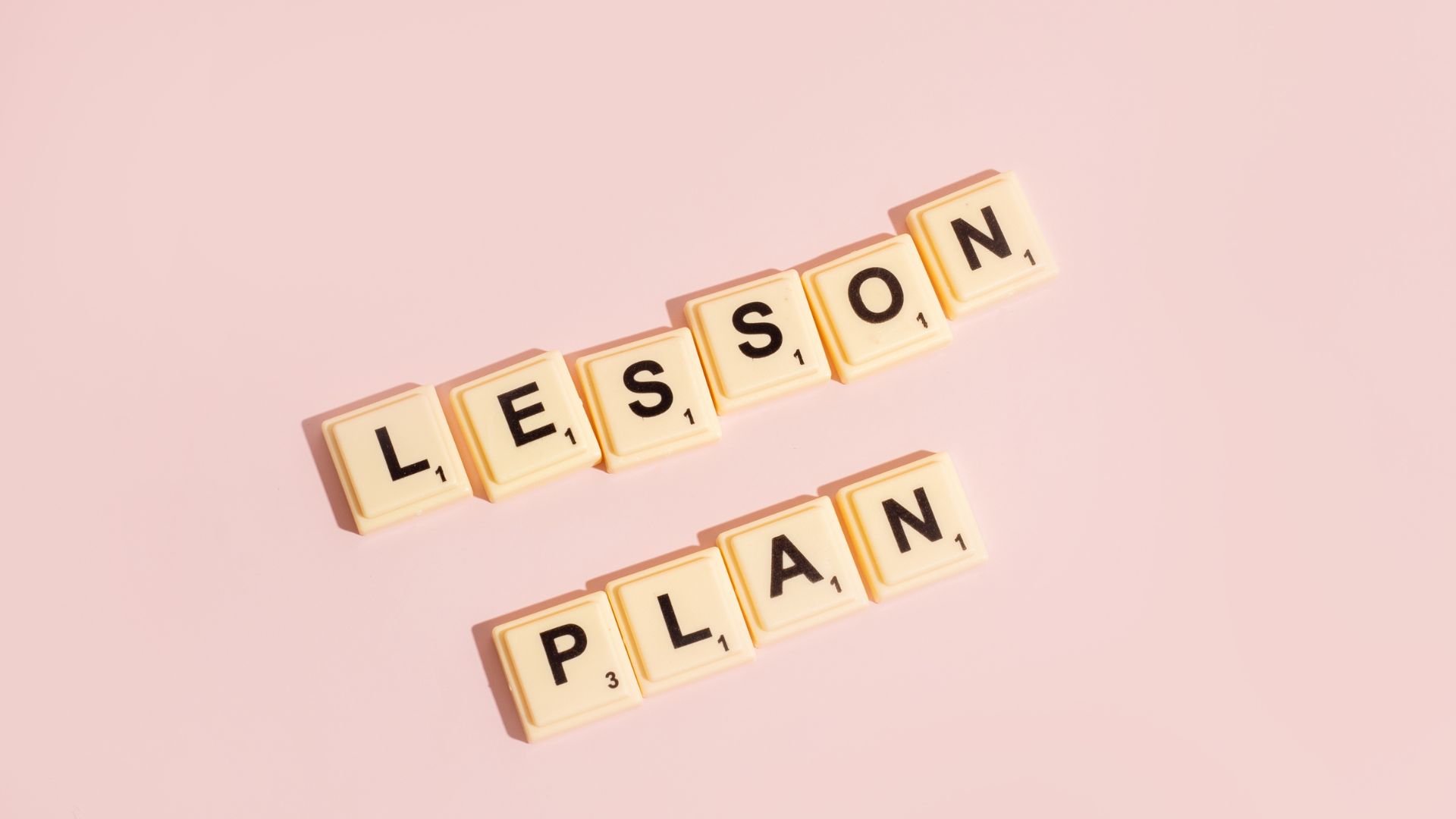 How to Build a Great First Lesson Without a Coursebook
